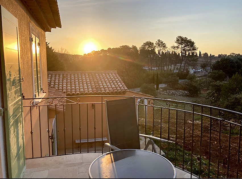 Gîte Le Mas des Oliviers, couché de soleil.