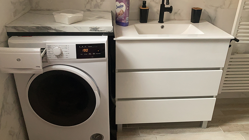 Gîte Le Mas des Oliviers, machine à laver séchante.